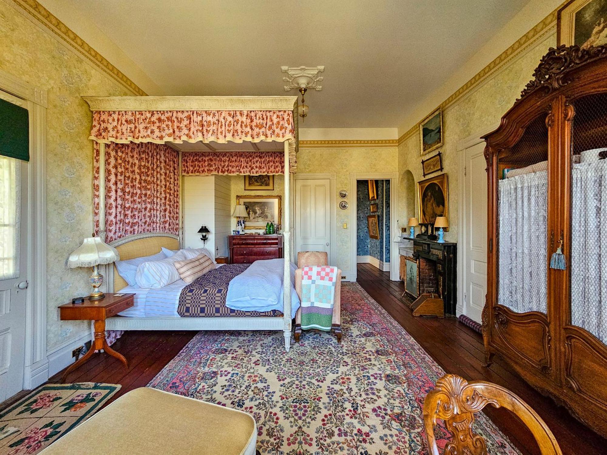 The Jd Hyde Historic Inn Визалия Экстерьер фото