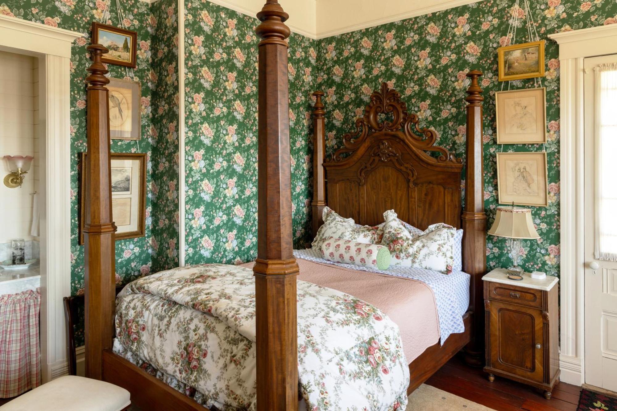The Jd Hyde Historic Inn Визалия Экстерьер фото