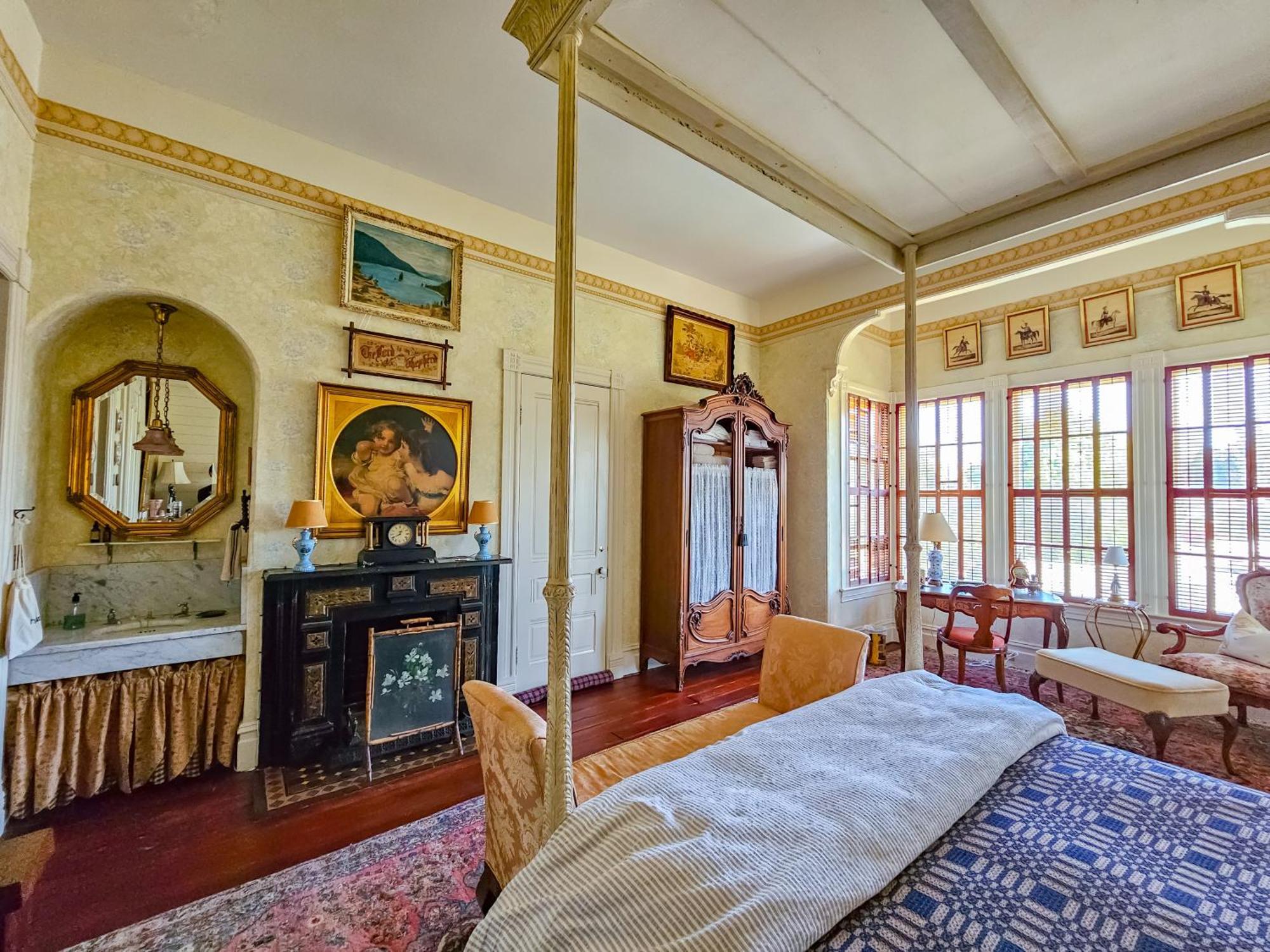The Jd Hyde Historic Inn Визалия Экстерьер фото